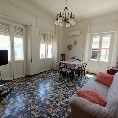Casa Vacanze In Pieno Centro Casa In Centro Iun5752 Ferienhaus *